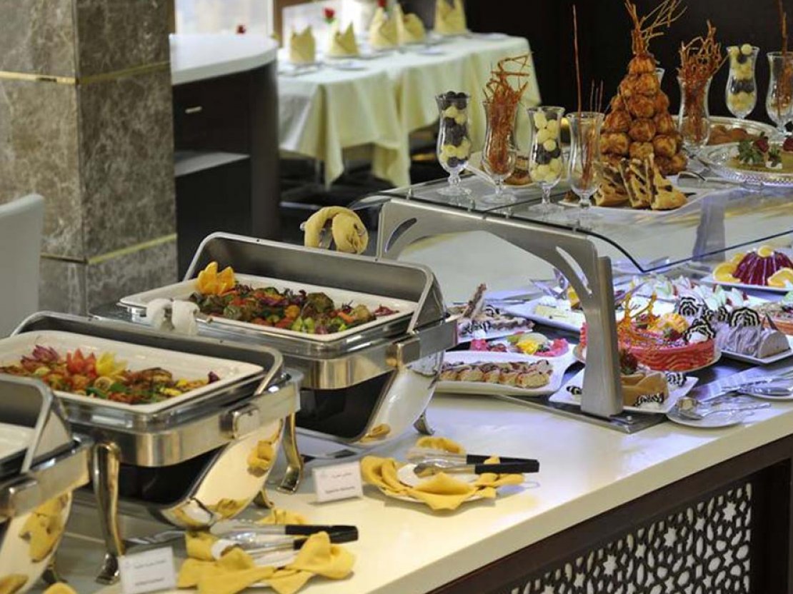 3 Star 12 Nights December Holidays Umrah Package 2023