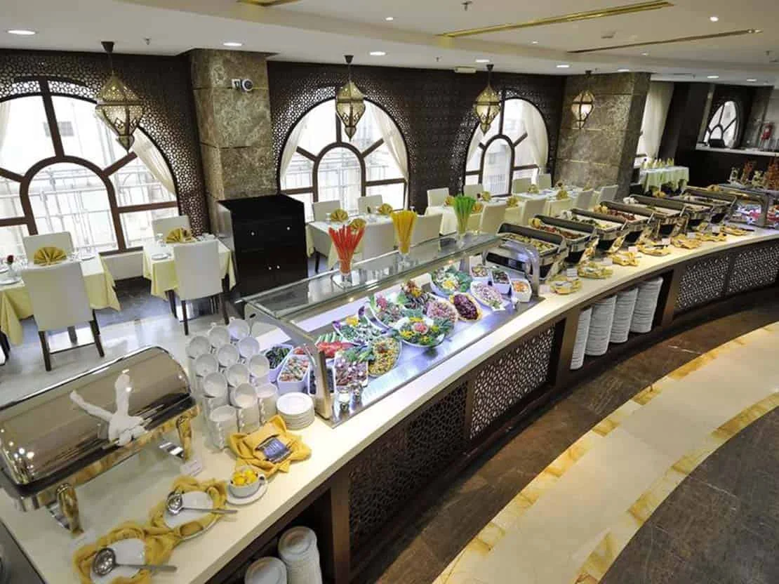 4 Star 7 Nights December Umrah Package 2023