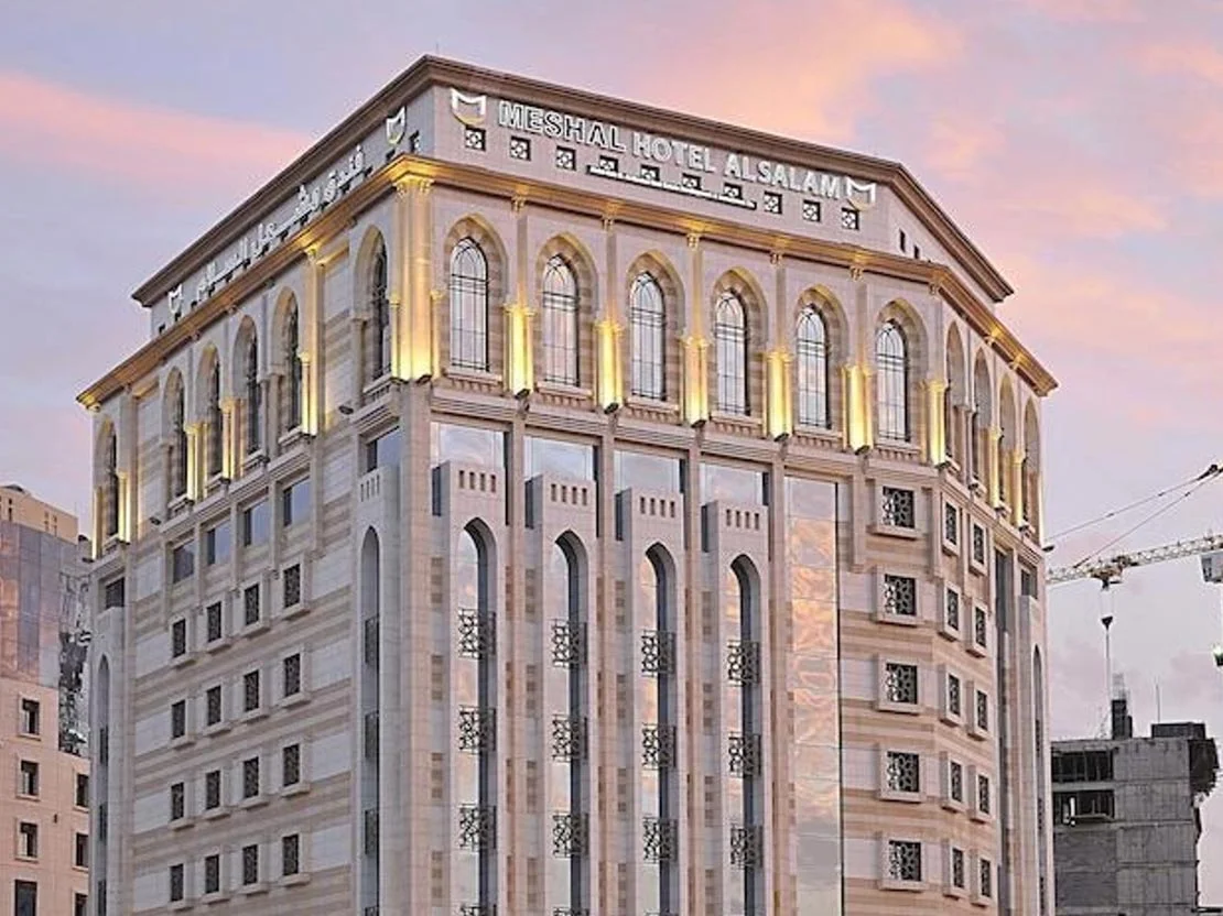 3 Star 10 Nights December Umrah Package 2023