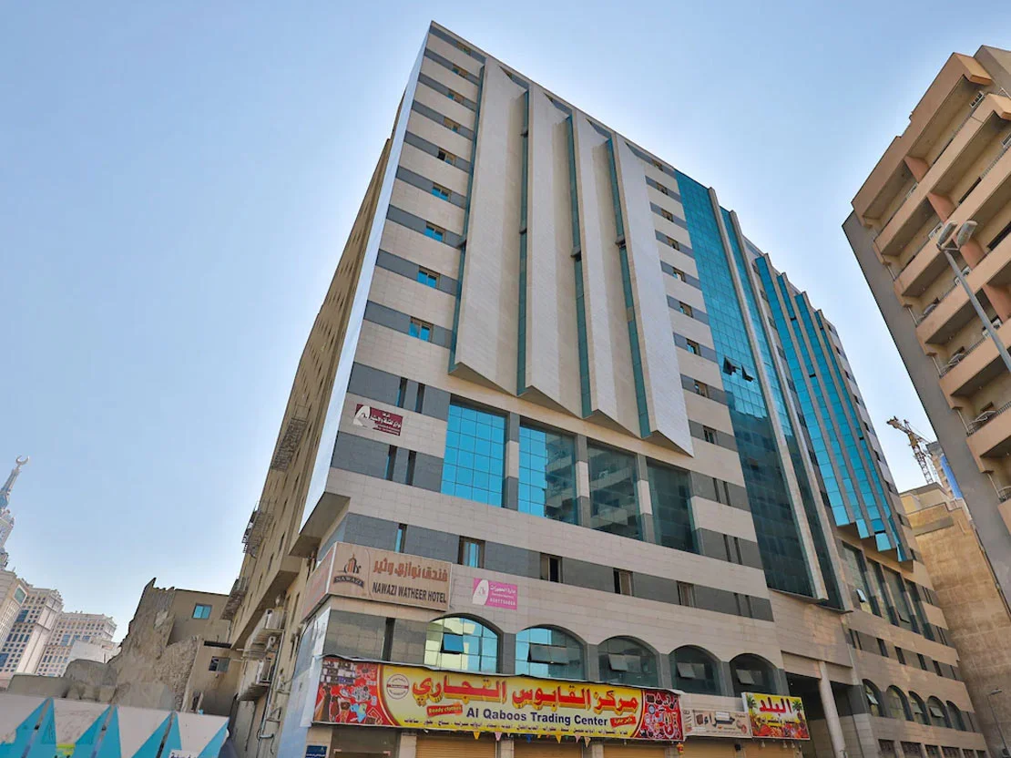 3 Star 12 Nights December Umrah Package 2023