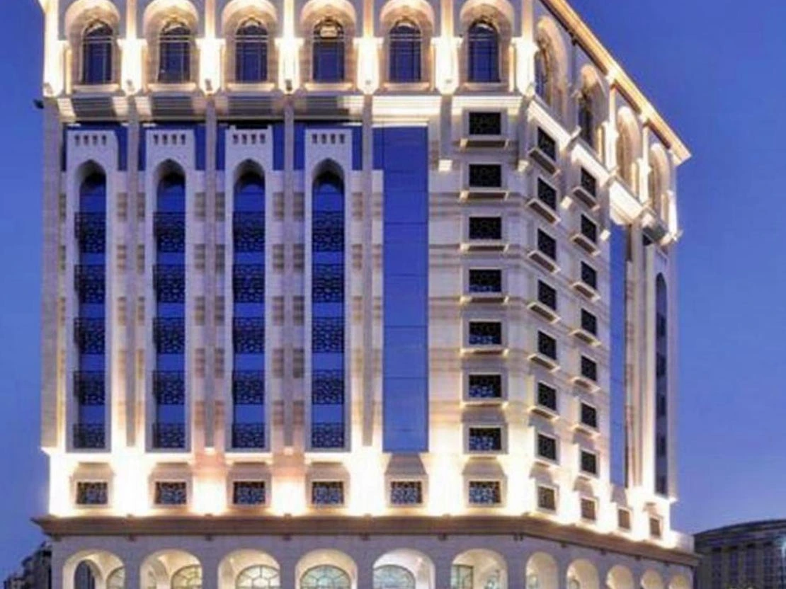 4 Star 10 Nights December Umrah Package 2023