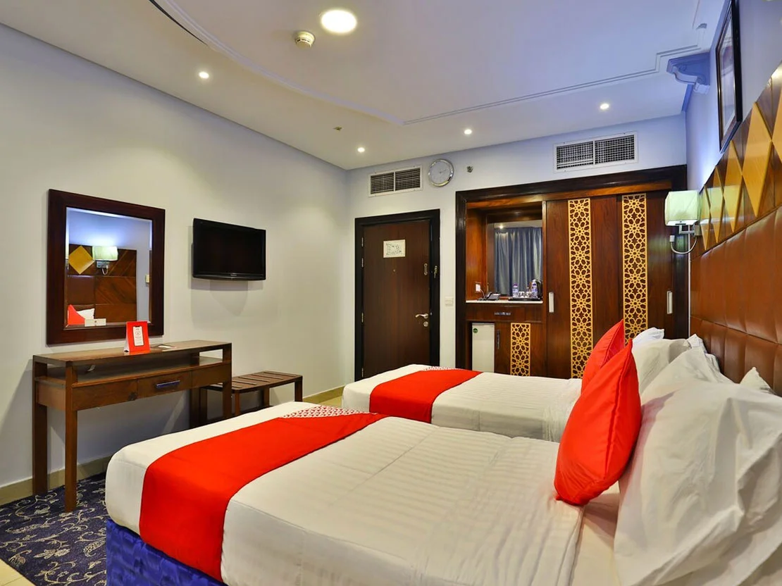 3 Star 12 Nights December Umrah Package 2023