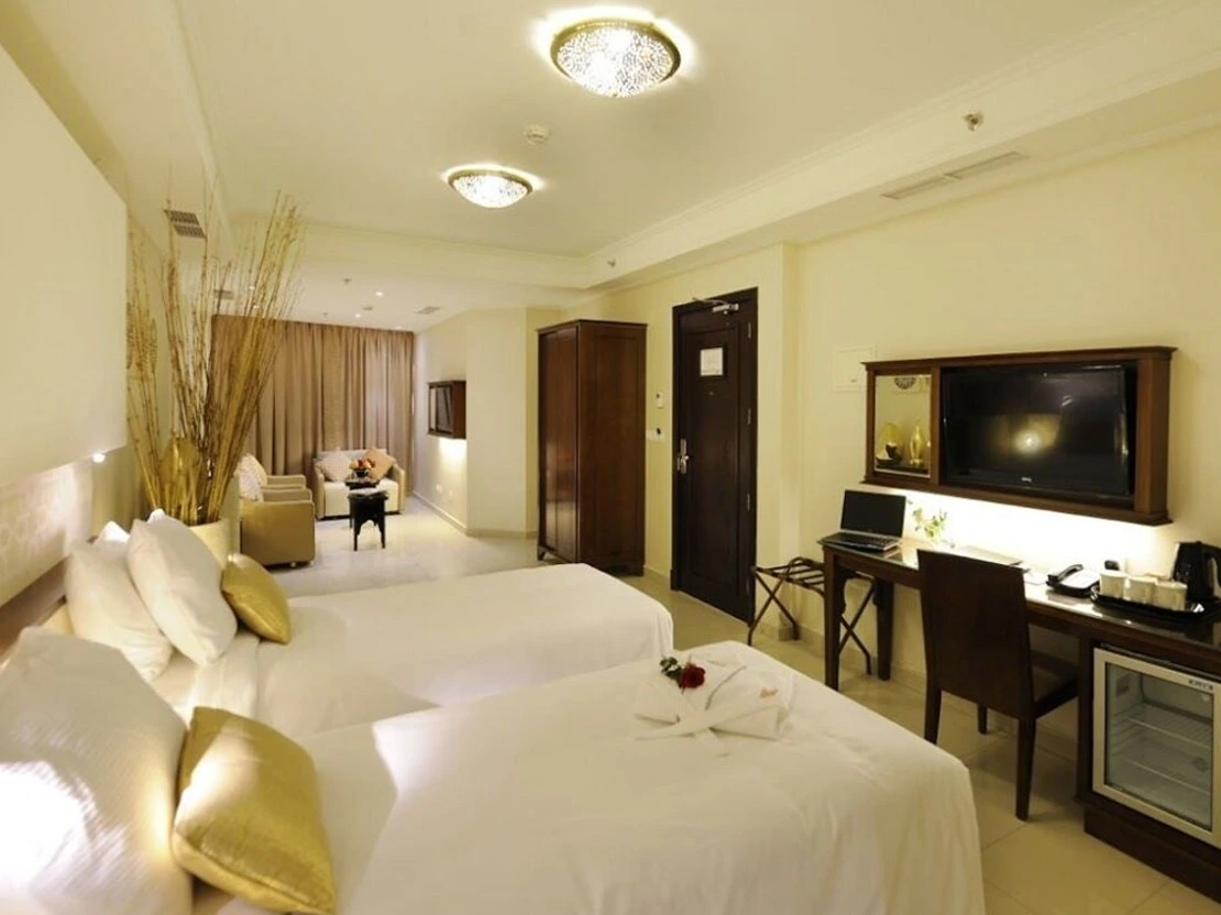 4 Star 10 Nights December Umrah Package 2023