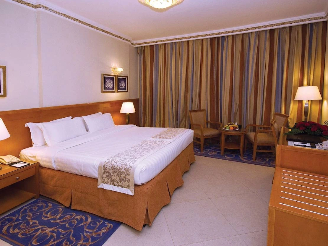 4 Star 12 Nights December Umrah Package 2023