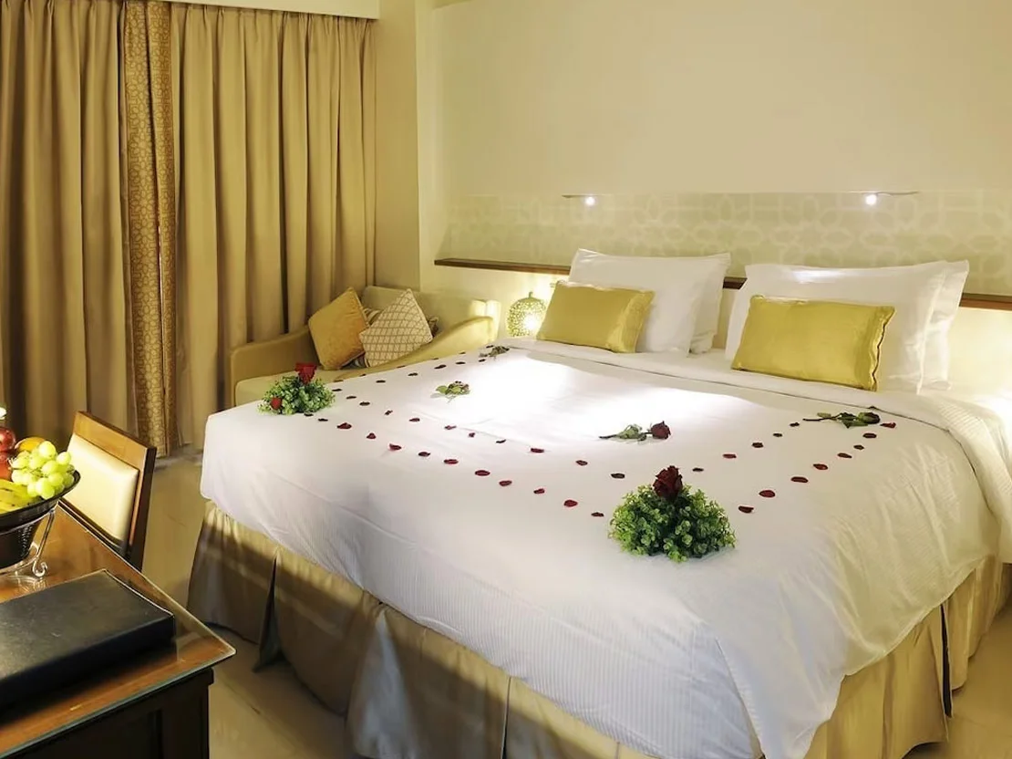 3 Star 10 Nights December Umrah Package 2023