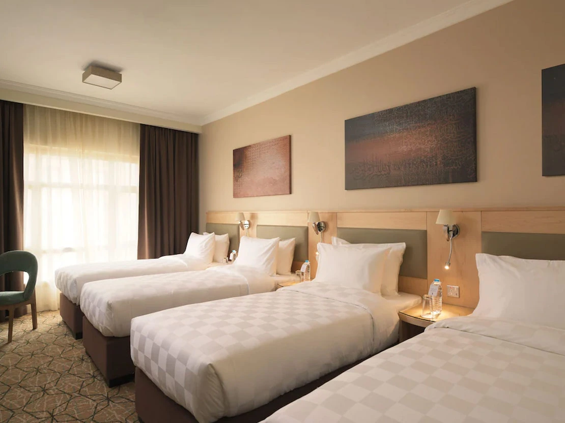 4 Star 12 Nights December Umrah Package 2023