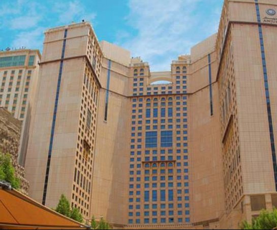 3 Star 7 Nights December Holidays Umrah Package 2023