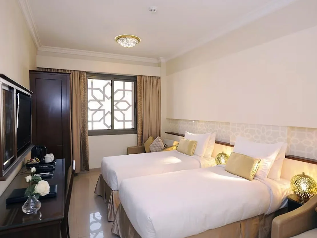 3 Star 7 Nights December Umrah Package 2023